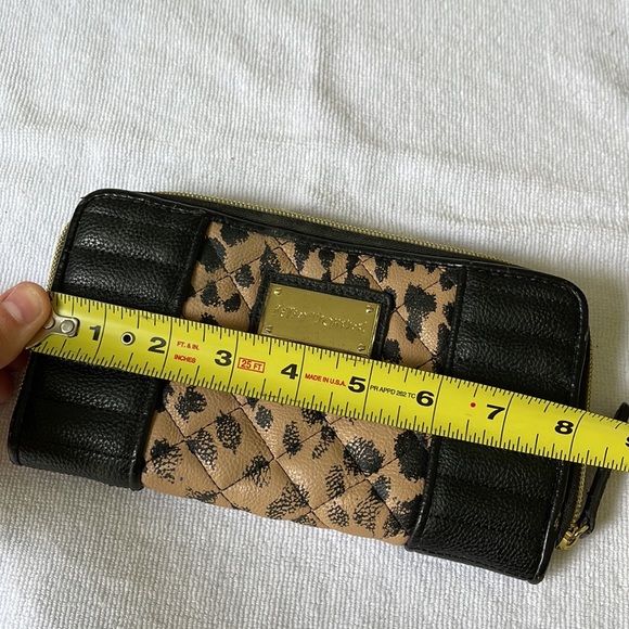 Betsey Johnson Wallet, As Is - Picture 8 of 8